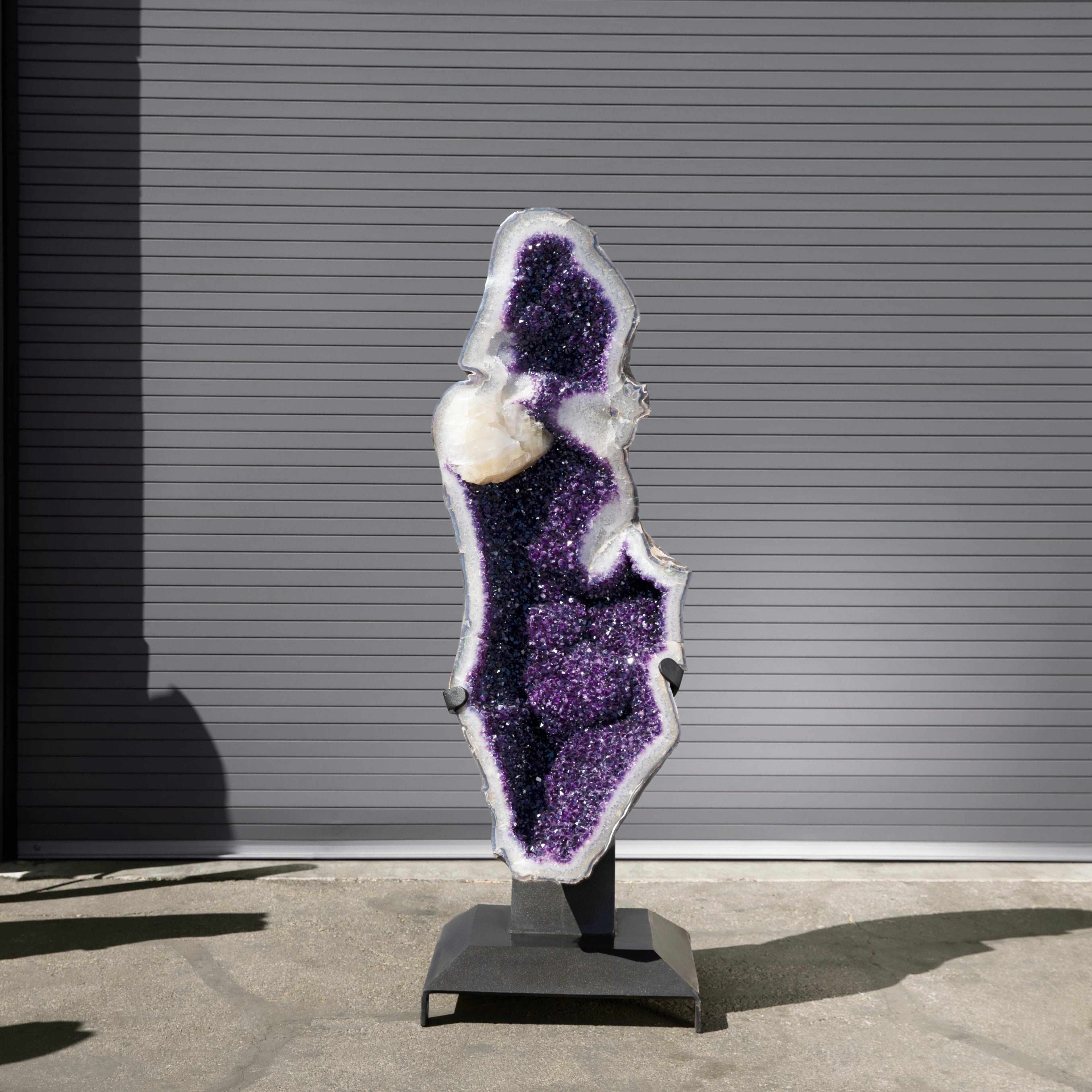 Kalifano Amethyst Amethyst Geode on Custom Stand from Uruguay - 77 in / 1,012 lbs UAG250000.002